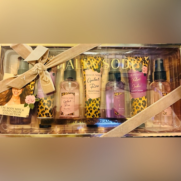 Thalia Sodi Other - Thalia Sodi Opulent Rose Body Mist & Hand Cream Collection